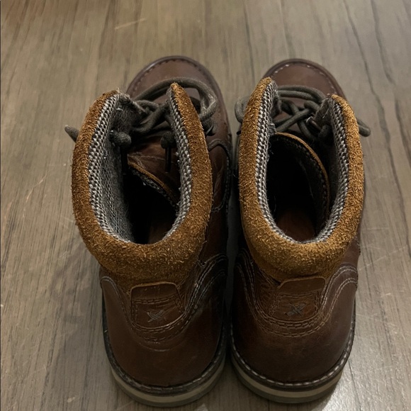 Men's Brown Leather Boots - Picture 2 of 7